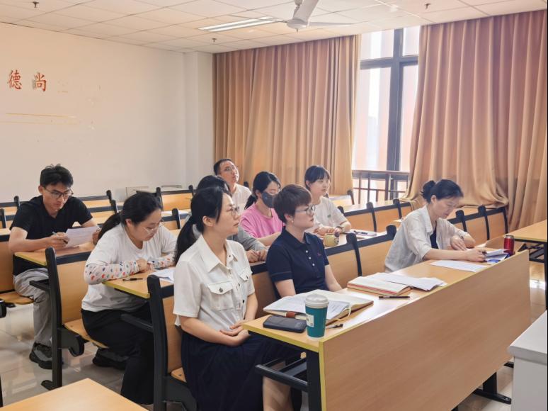 全面总结上半年工作成效